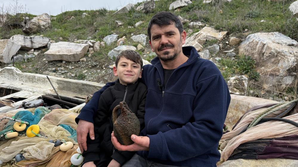 İznik Gölü’nde balıkçıların ağına küp takıldı