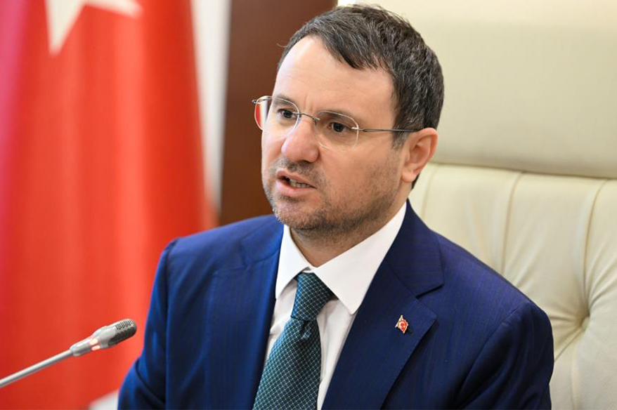 Bakan Gürlek, Yalova’da saldırıya uğrayan baba ve 14 aylık kızına geçmiş olsun dileklerinde bulundu