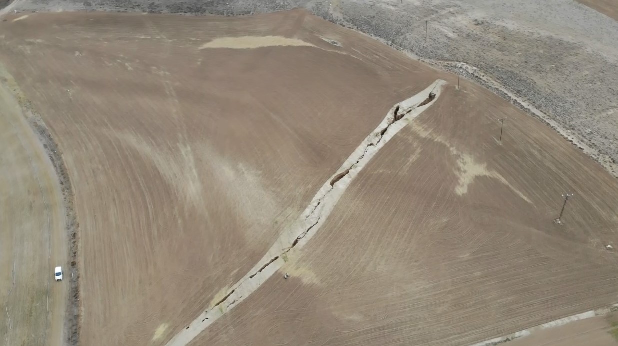 Aksaray’da korkutan obruk tehlikesi: 9’u büyük 86 obruk var