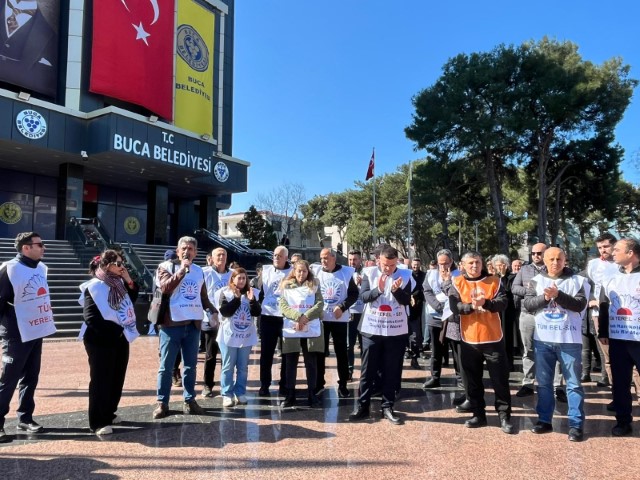 Buca Belediyesinde memurların ’alacak’ eylemi sürüyor