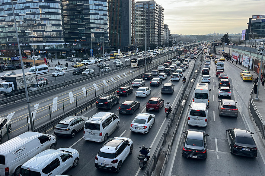 İstanbul’da iftar öncesi trafik yoğunluğu yüzde 81’e çıktı