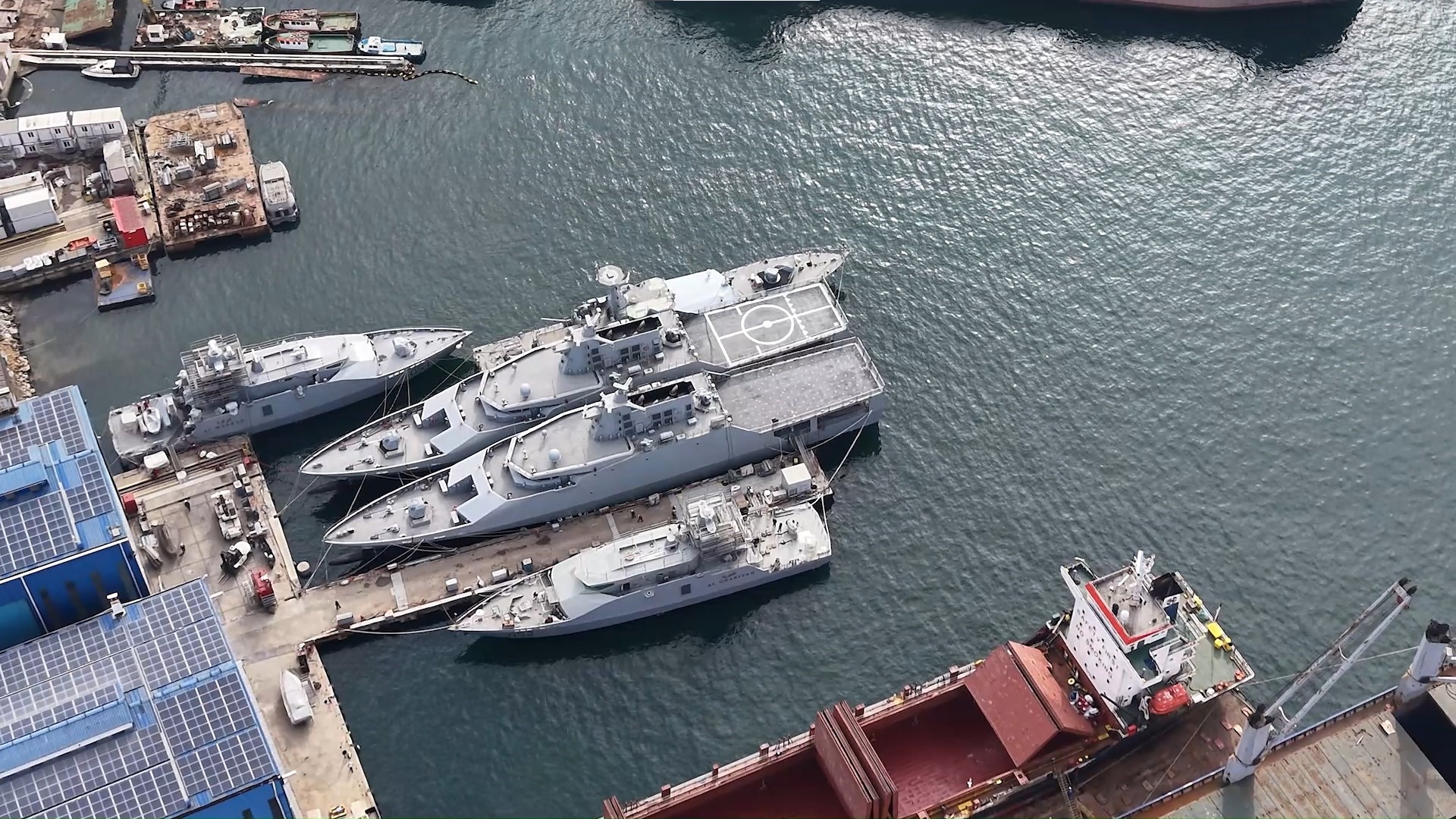 Katar için üretilen hücumbotları suya indirildi