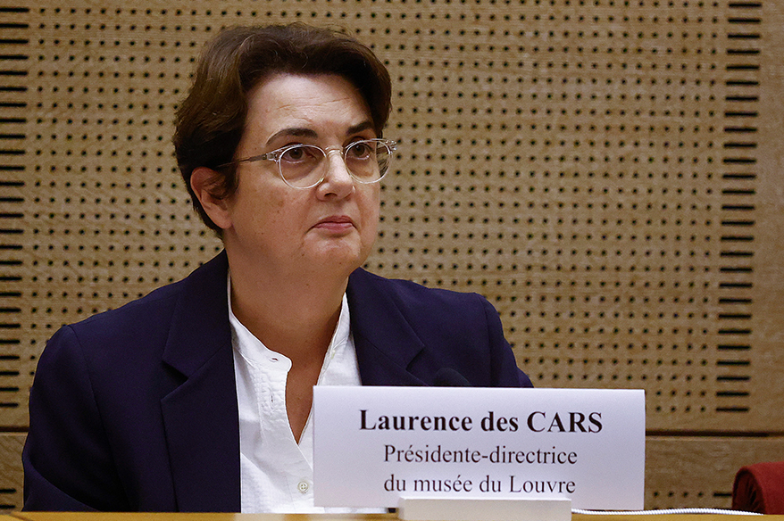 Milyonlarca euroluk soygunun gerçekleştiği Louvre Müzesi'nin müdürü istifa etti