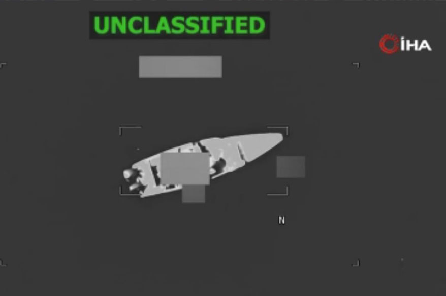 ABD ordusu, Karayipler’de uyuşturucu taşıyan tekneyi vurdu!