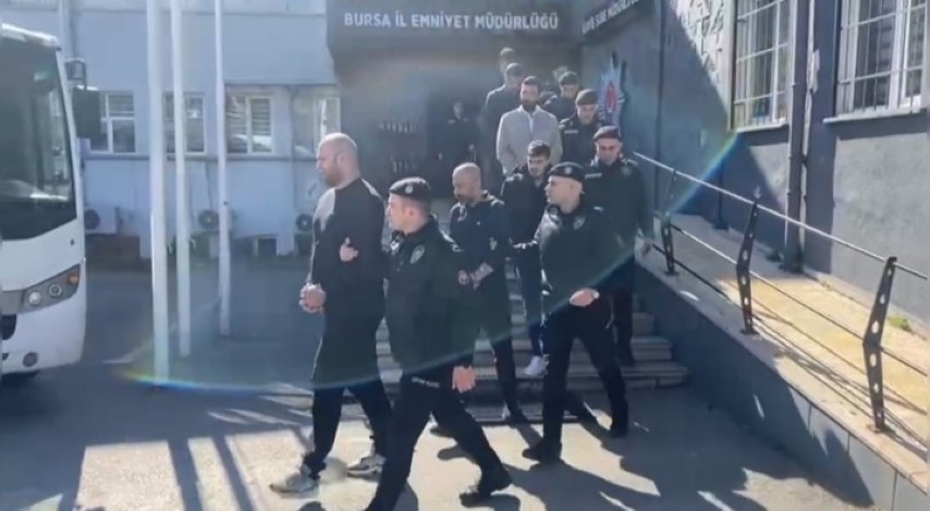 Bursa’da soygun senaryosunu polis yutmadı...20 milyonluk sahte gasp planı çökertildi: 5 kişi tutuklandı