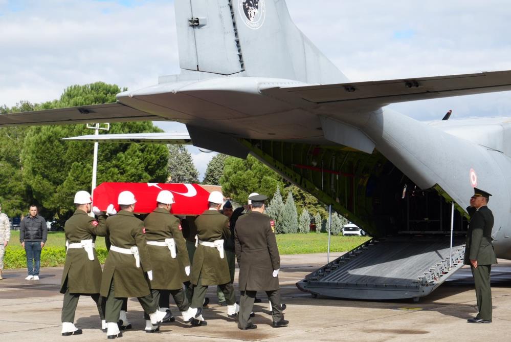 Şehit F-16 pilotunun cenazesi memleketine uğurlandı