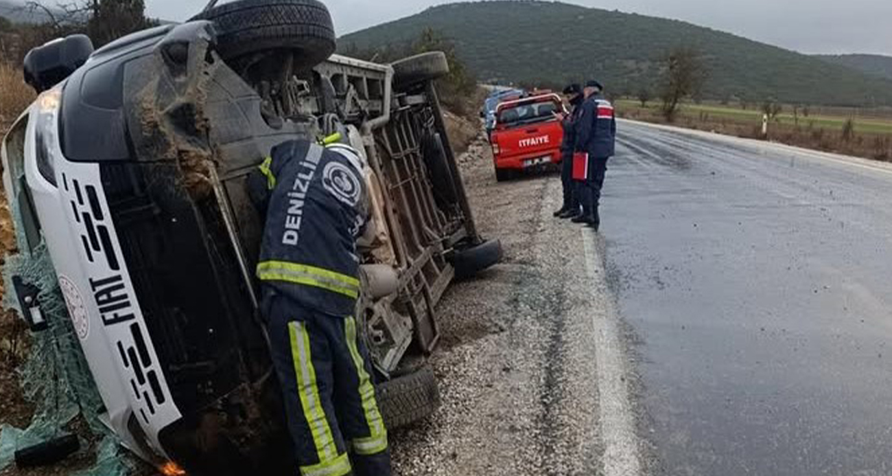Tavas’ta servis aracı yan yattı; 9 yaralı