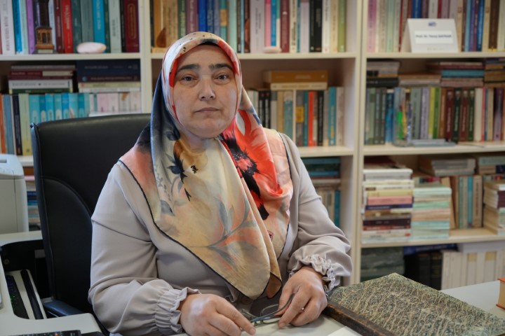 28 Şubat’ın gölgesinde yarım kalan eğitimini 50 yaşında tamamladı