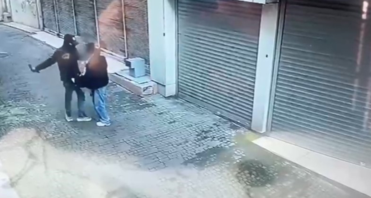 Tornavidalı kar maskeli gaspçı kamerada