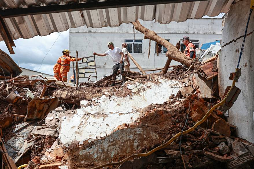 Brezilya'daki sel ve toprak kaymalarında can kaybı 59'a yükseldi