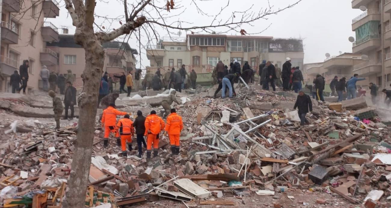 Malatya 1. Asliye Ceza Mahkemesi, Dinçel Apartmanı davasında beş sanık hakkında beraat kararı verdi.