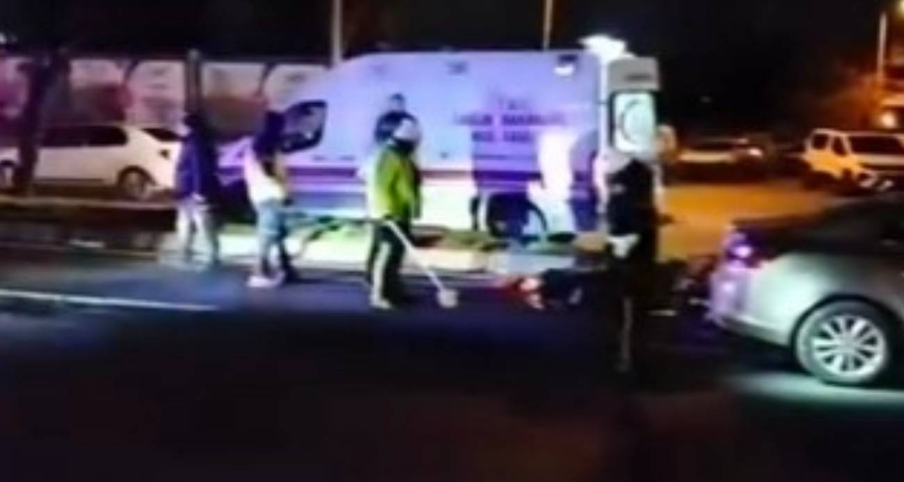 Avcılar’da caddenin karşısına geçmeye çalışan engelli gence otomobil çarptı. Şahıs, olay yerinde hayatını kaybederken sürücü gözaltına alındı.