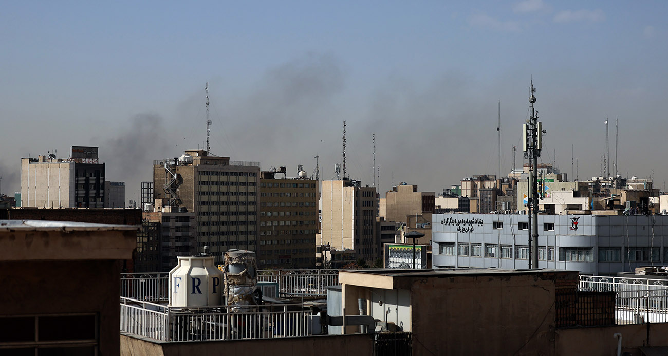 İran, ABD ve İsrail’in ortak saldırılarında hayatını kaybedenlerin sayısının 555’e yükseldiğini duyurdu.