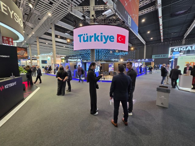 Barselona’da yapay zekalı 