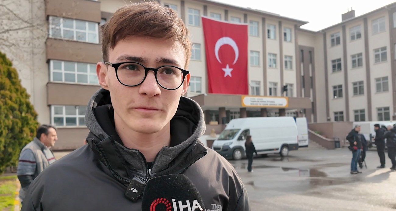 Bıçaklı saldırıda görgü tanığı dehşet anlarını anlattı: "Hoca koridora çıkınca yanında durduk ama elimizden bir şey gelmedi"