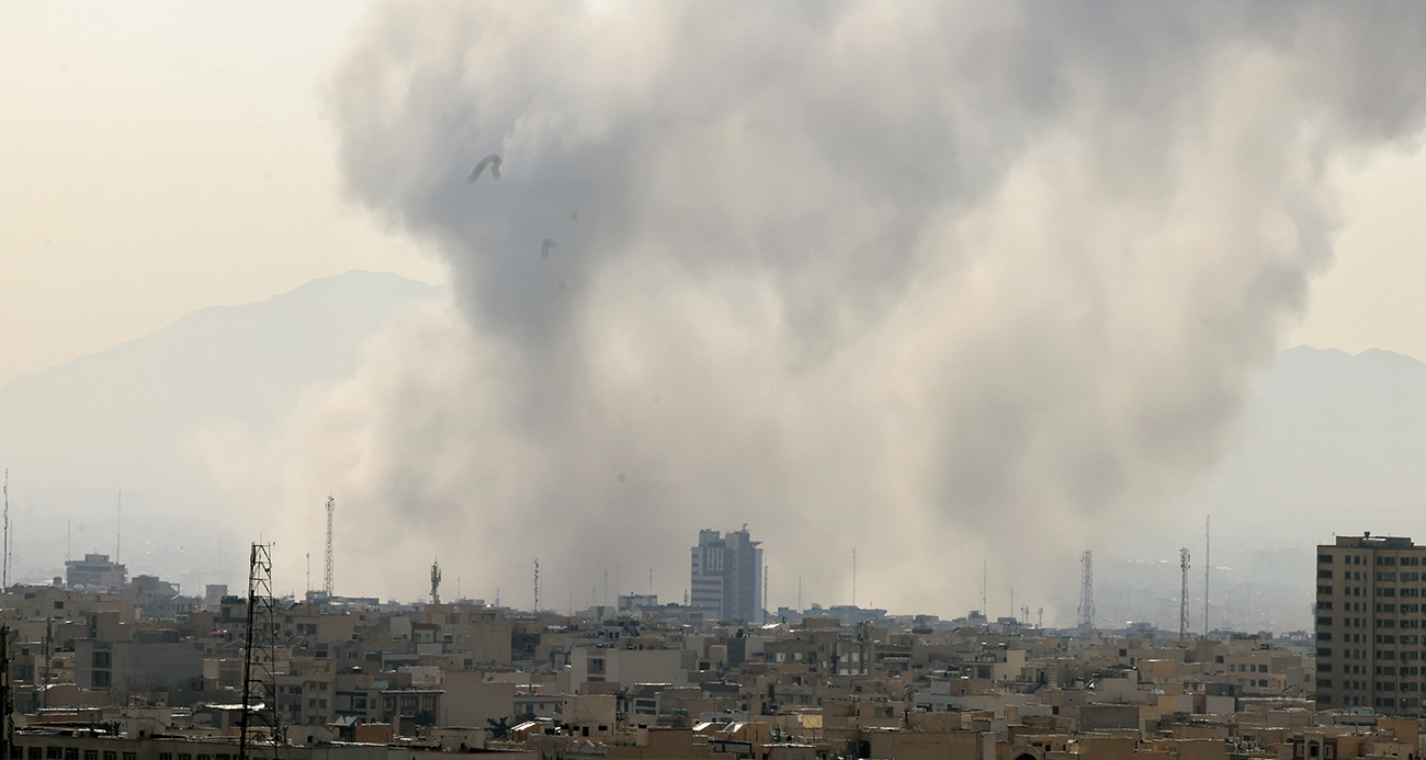 İsrail: "Tahran'da Rus yapımı bir Yak-130 uçağı düşürüldü"