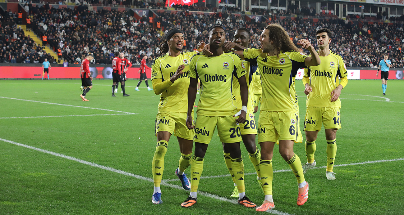 Fenerbahçe, Ziraat Türkiye Kupası C Grubu 4. maçında deplasmanda Gaziantep Futbol Kulübü’nü 4-0 mağlup ederek çeyrek finale yükseldi.