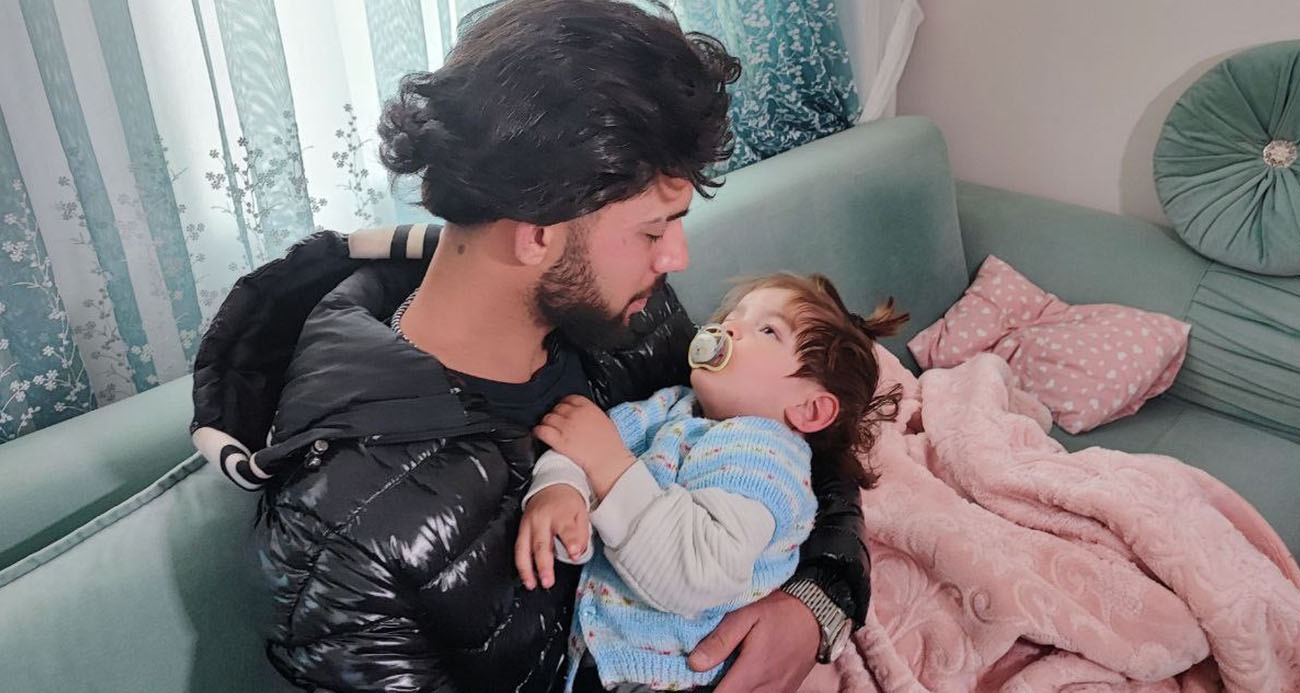 Yangından kurtardığı bebekle buluştu, duygusal anlar yaşandı