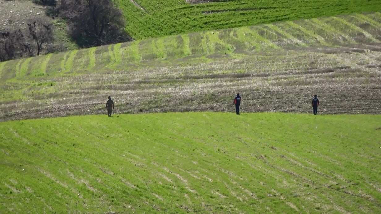 Atatürk Baraj Gölüne füze parçaları düştü