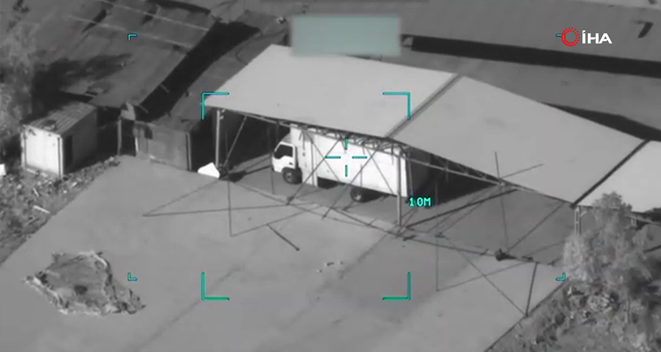 ABD ve İsrail orduları, İran rejimine ait çok sayıda askeri hedefe yeni hava saldırıları düzenlendiğini duyurdu