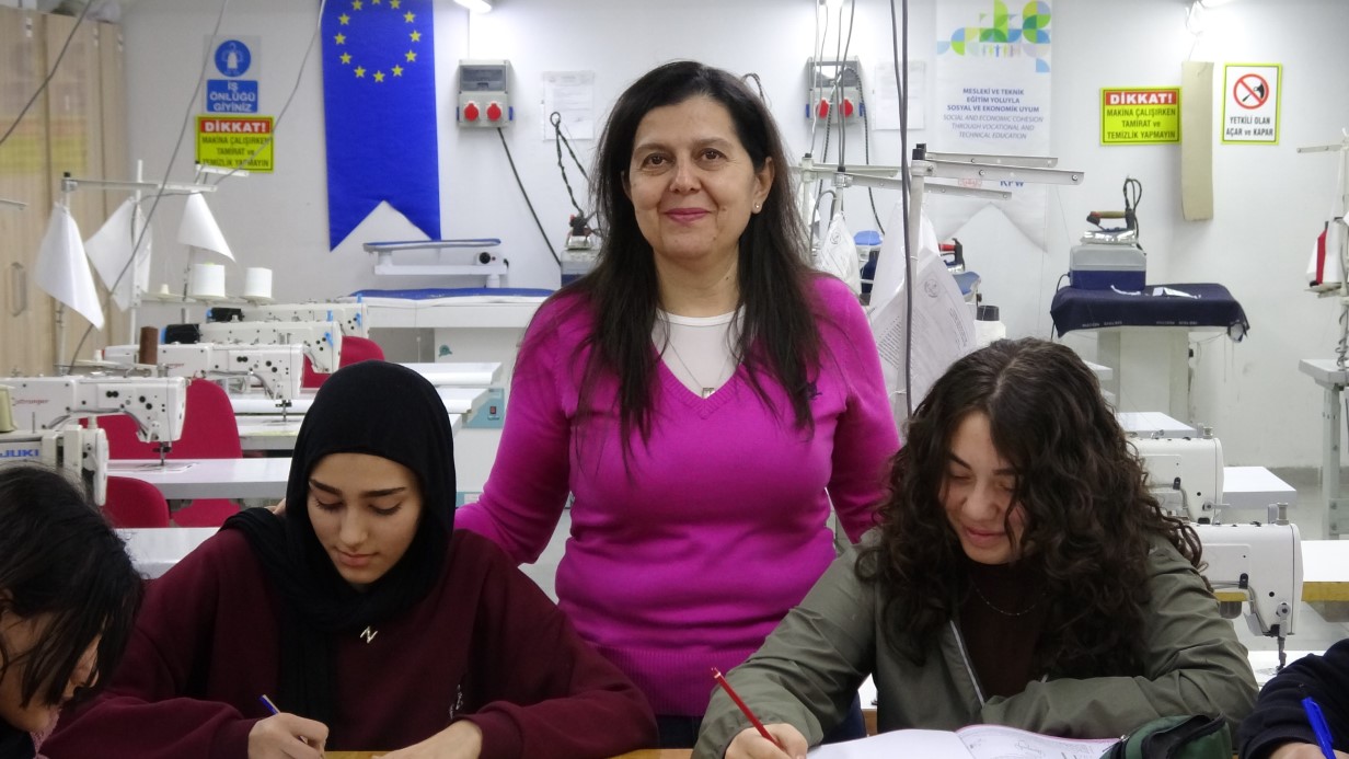 Mezun olduğu lisede 30 yıldır öğretmenlik yapıyor