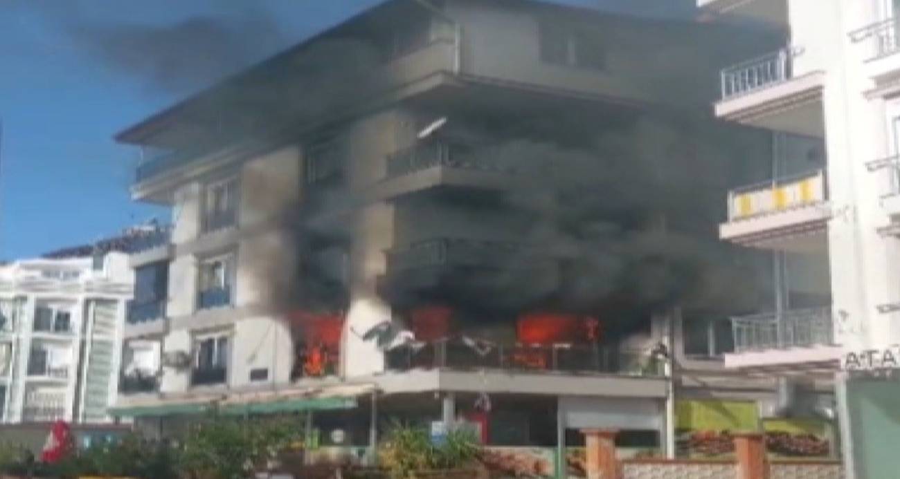 Antalya’da 4 katlı binada yangın paniği!