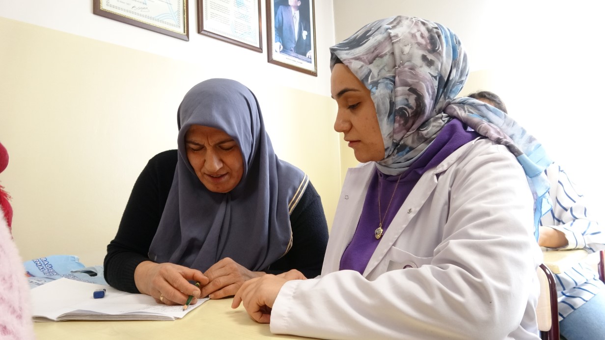 Okula gidemeyen kadınlar yıllar sonra hayallerine kavuştu