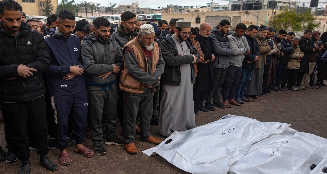 Filistin Sağlık Bakanlığı'ndan yapılan açıklamada, 7 Ekim 2023'ten bu yana toplam can kaybının 72 bin 126’ya yükseldiği bildirildi.