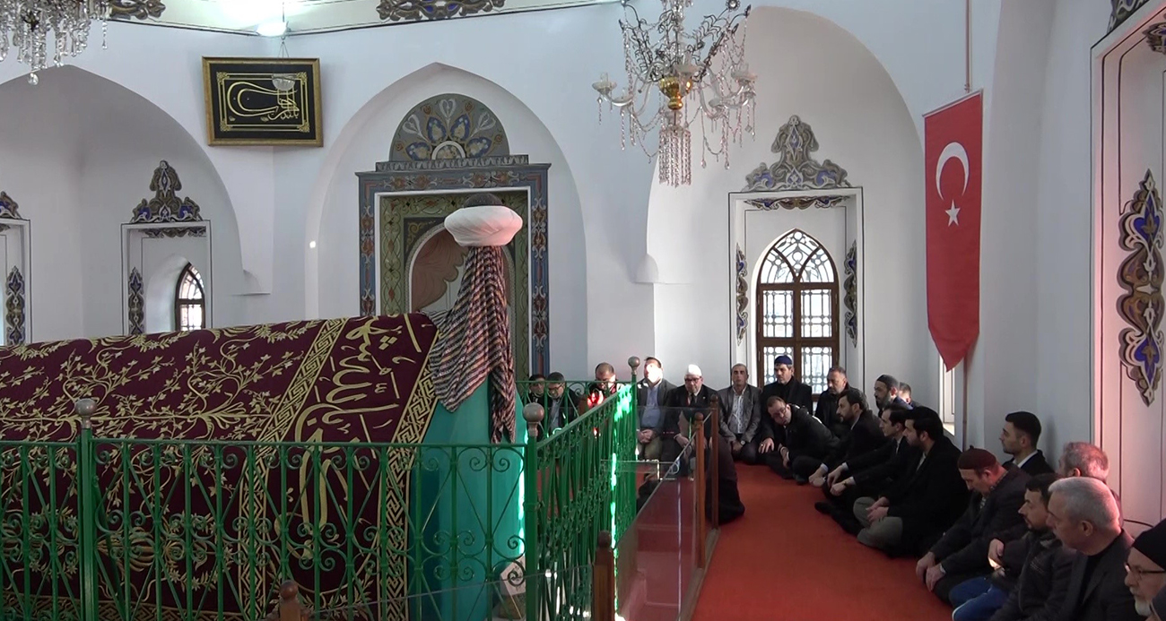Osmanlı Devleti’nin dördüncü padişahı Sultan Yıldırım Bayezid Han, vefatının 623’üncü sene-i devriyesinde Bursa’da düzenlenen programla anıldı.