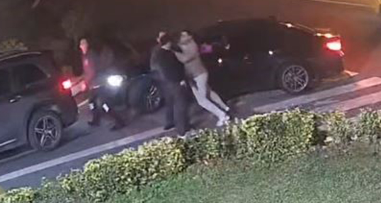 Beylikdüzü’nde yol verme tartışmasında silah çekti; o anlar kamerada