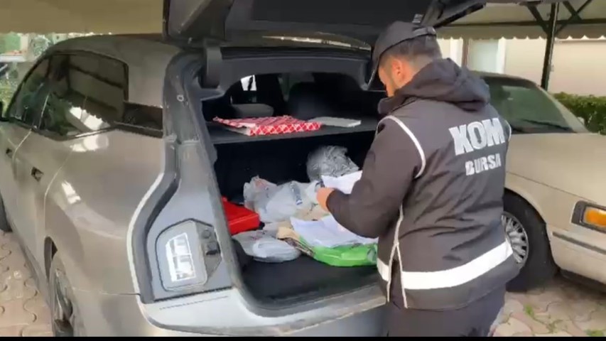 Yüksek faizle tefecilik yaptılar, icra ile mallara çöktüler