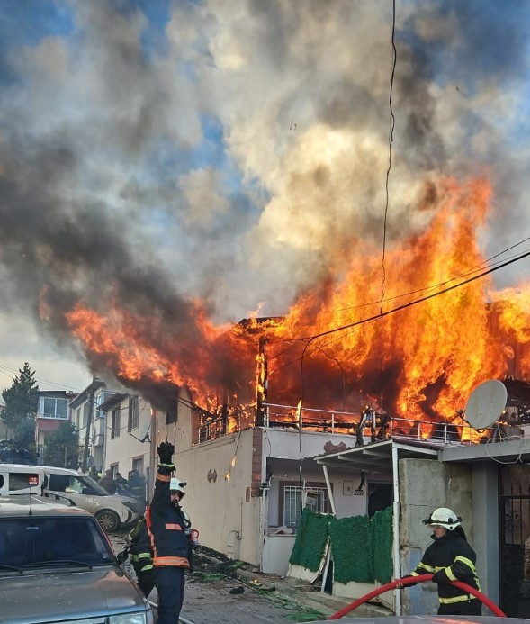 Şehit polislerin katili DEAŞ’lı teröristin dijital izleri Kocaeli’deki şüphelilere uzandı