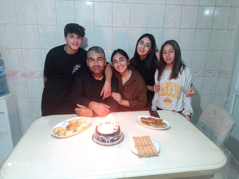 Depremde tüm ailesinin kaybeden babanın kayıp kızı için umutlu bekleyişi acıyla son buldu