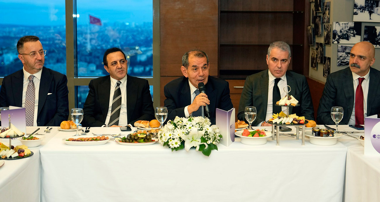 Galatasaray Başkanı Dursun Özbek, hayalinin sarı-kırmızılıları Avrupa’nın 5 büyük kulübünden biri yapmak olduğunu söyledi.