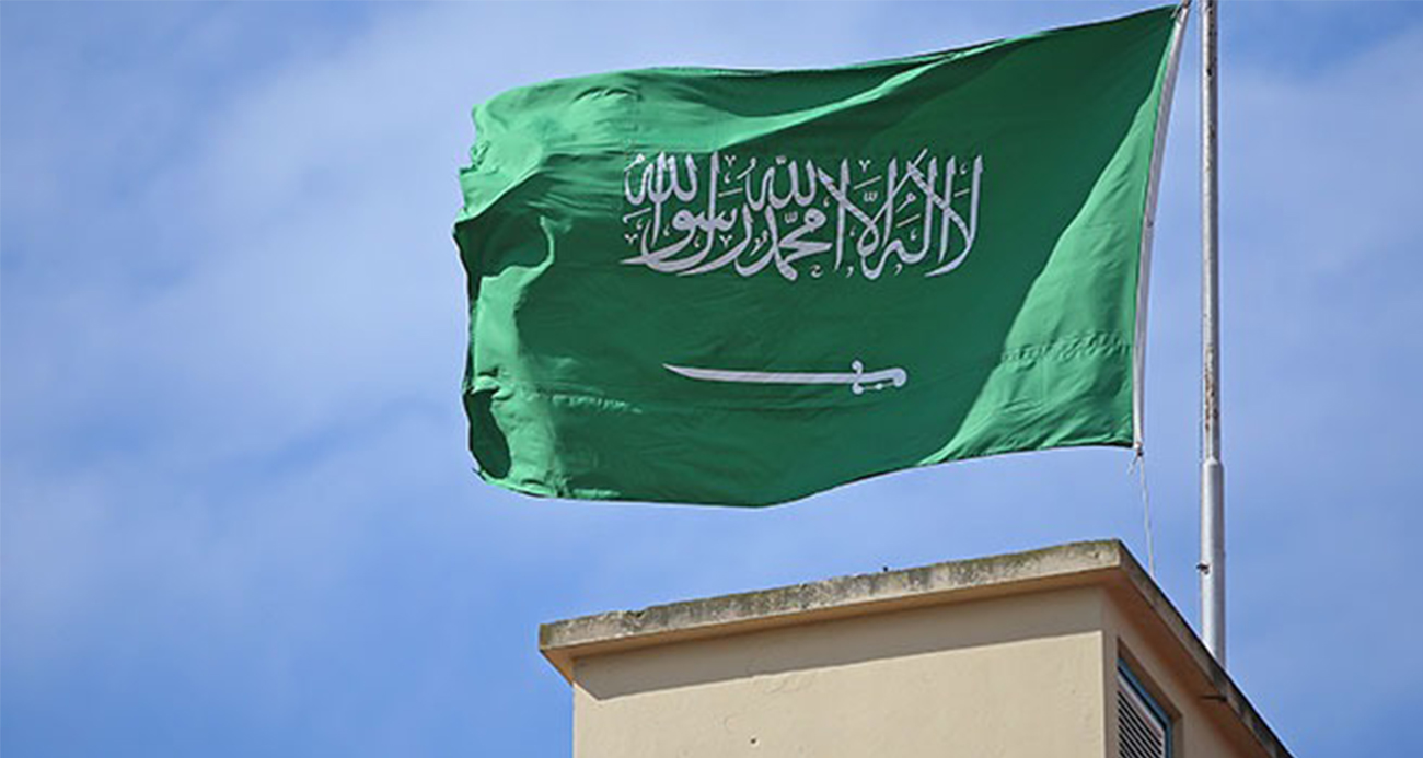 Suudi Arabistan Savunma Bakanlığı, 1 balistik füze saldırısı ile 4 insansız hava aracı (İHA) saldırısının önlendiğini açıkladı.