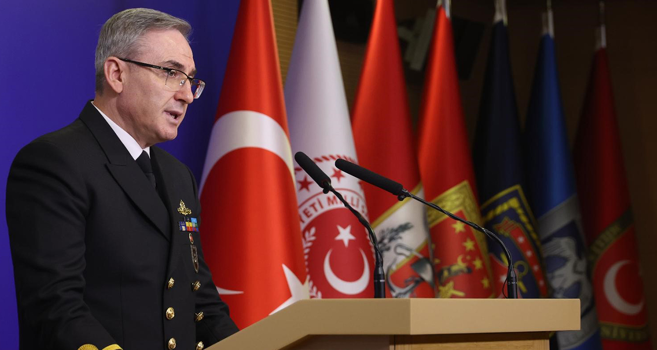 Milli Savunma Bakanlığı (MSB), "İncirlik bir Türk üssüdür. Üzerindeki tüm tesisleri ile birlikte mülkiyeti Türkiye Cumhuriyetine aittir. Üs komutanı Türk Tuğgeneralimizdir. Orada Amerikan askerlerinin olması Amerikan üssü olduğu anlamına gelmez" dedi.