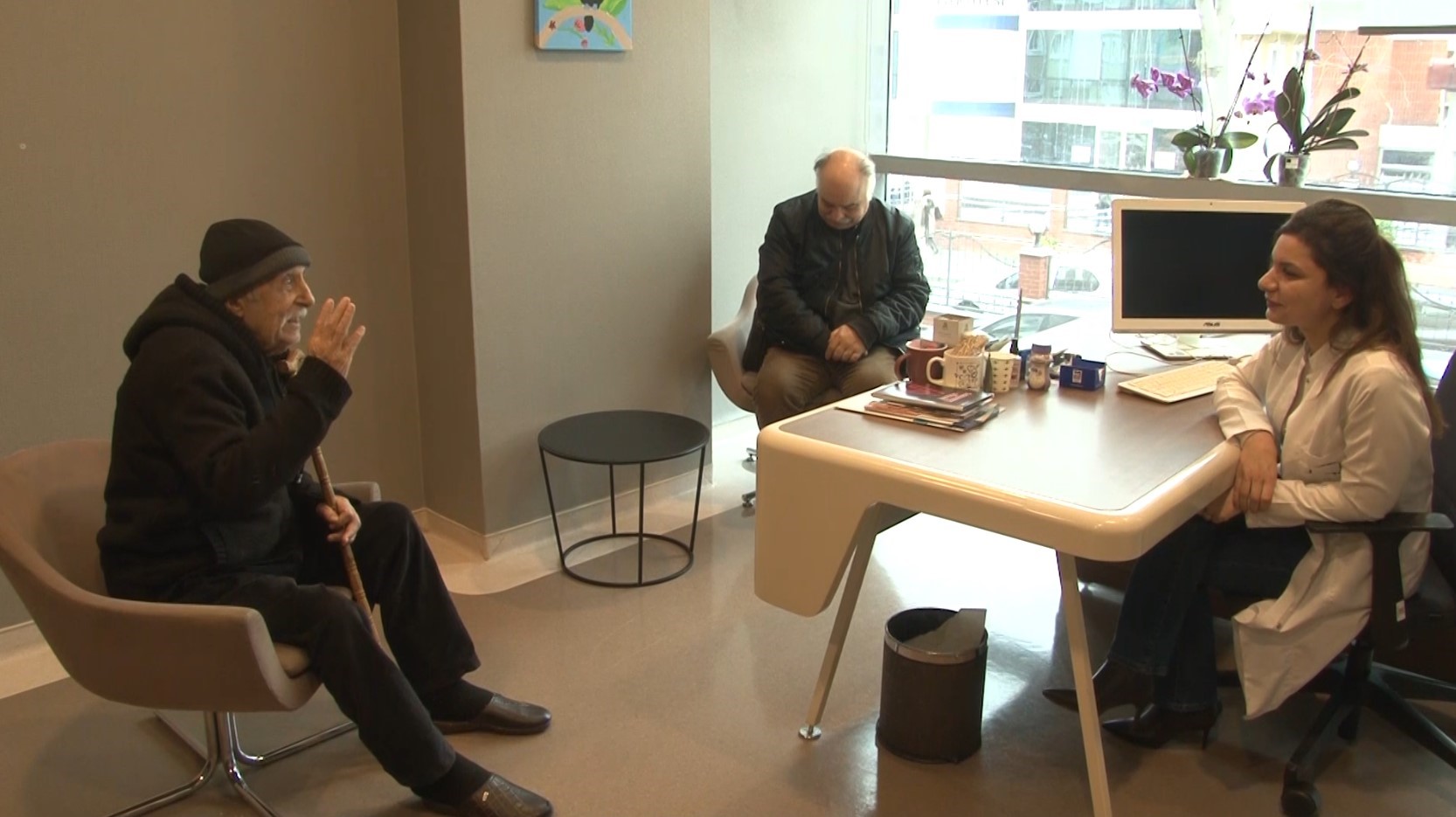 İnme geçiren 91 yaşındaki hastaya başarılı müdahale, uzmanlardan uyarı: 