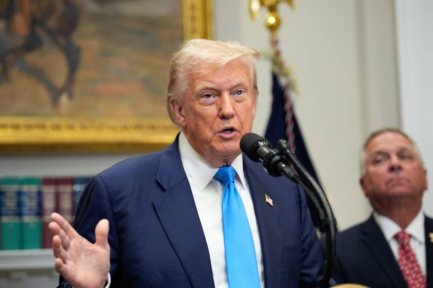 Trump: "İran’ın nükleer silahlara sahip olmasına asla izin vermeyeceğim"