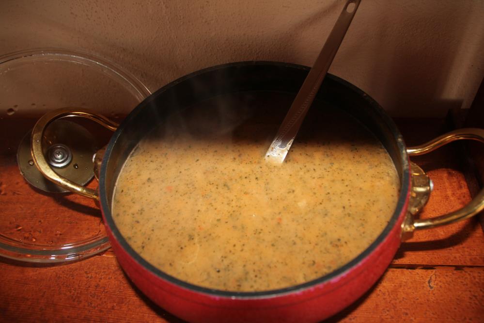 Bilecik’te Ramazan ayının vazgeçilmezi ısırgan otlu tarhana çorbası