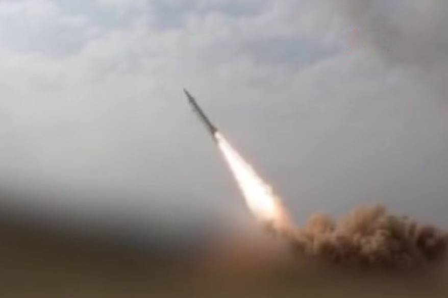 İran Devrim Muhafızları: "İsrail’deki hedeflere 1 ve 2 tonluk 30 ağır füze fırlattık"