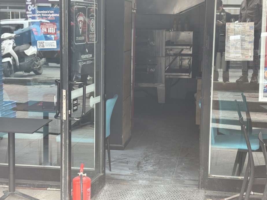 Şişli’de pizzacıda korkutan yangın