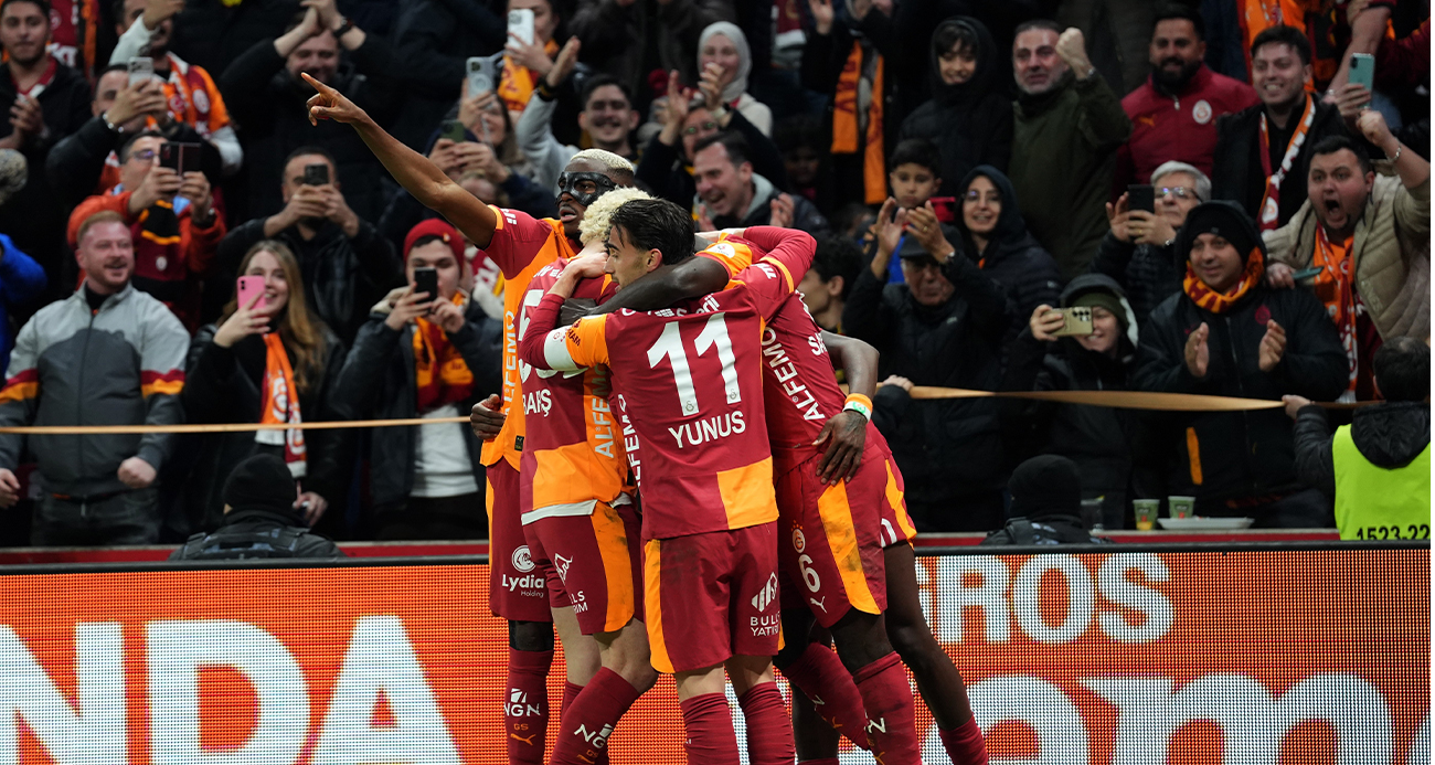 Galatasaray haftayı en yakın rakiplerine karşı 7 puan farkla kapadı