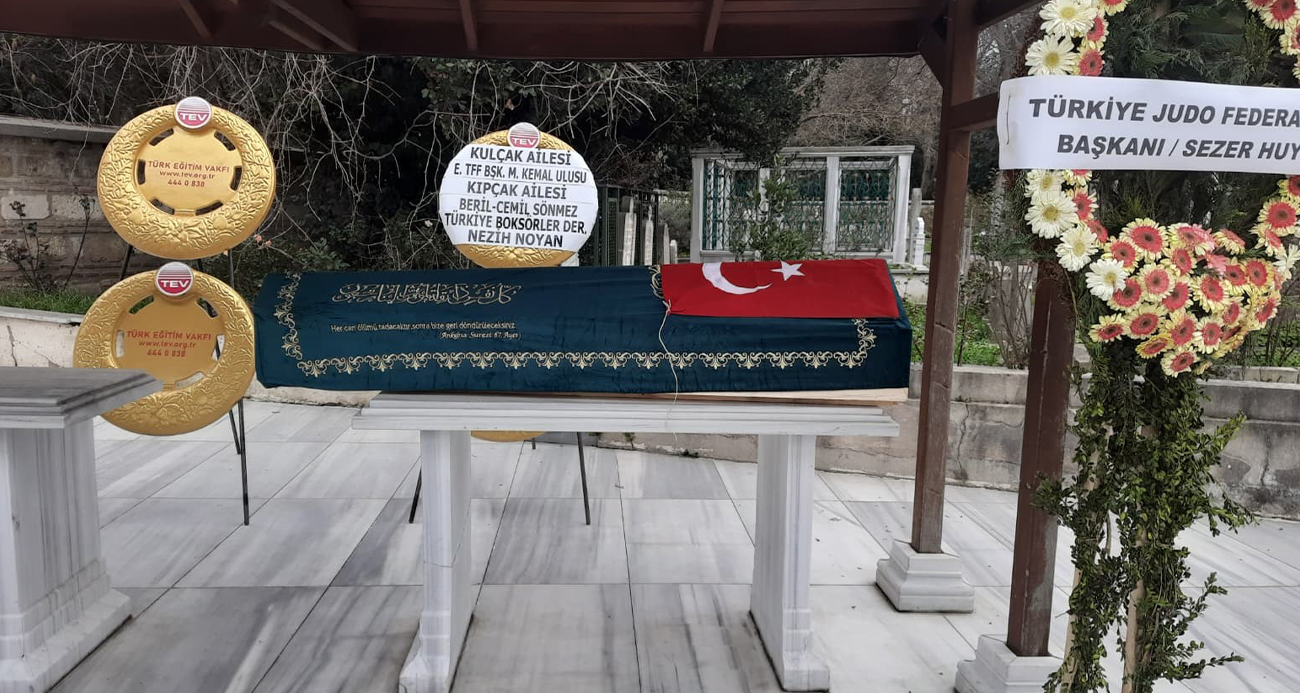 Muzaffer Ilıcak son yolculuğuna uğurlandı