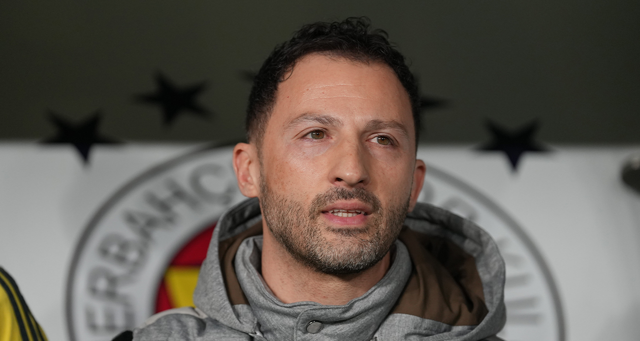 Fenerbahçe Teknik Direktörü Domenico Tedesco, son oynadıkları Fatih Karagümrük maçı 11’ine göre Gaziantep Futbol Kulübü müsabakasına 4 değişiklik ile çıktı.