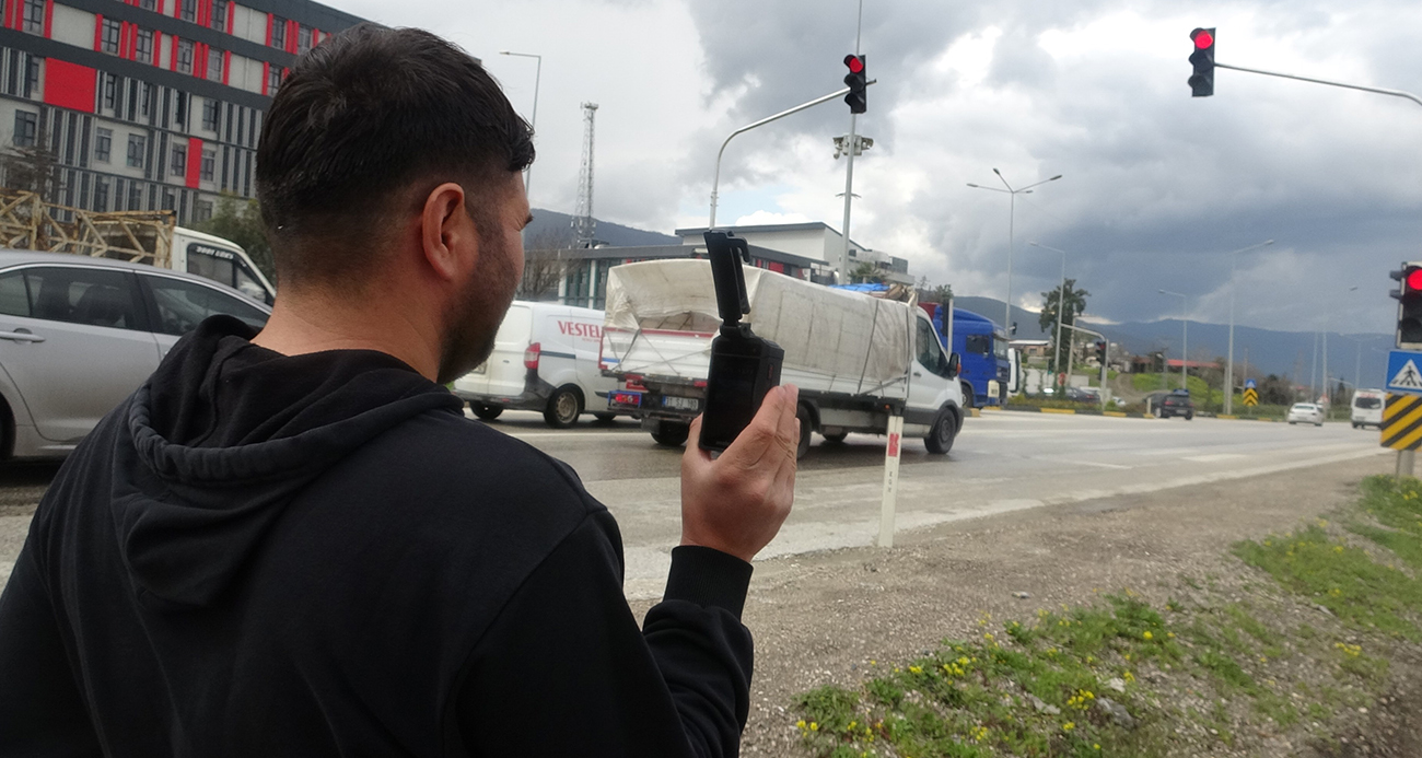 Bayram öncesi trafikte kırmızı ışık denetimi: Kural ihlali yapanlar kamerayla tespit edilip, telefonla arandı