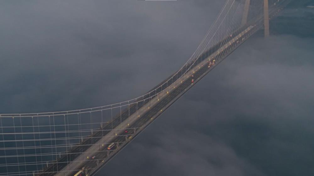 İstanbul’da sabahın ilk ışıklarıyla mest eden görüntü