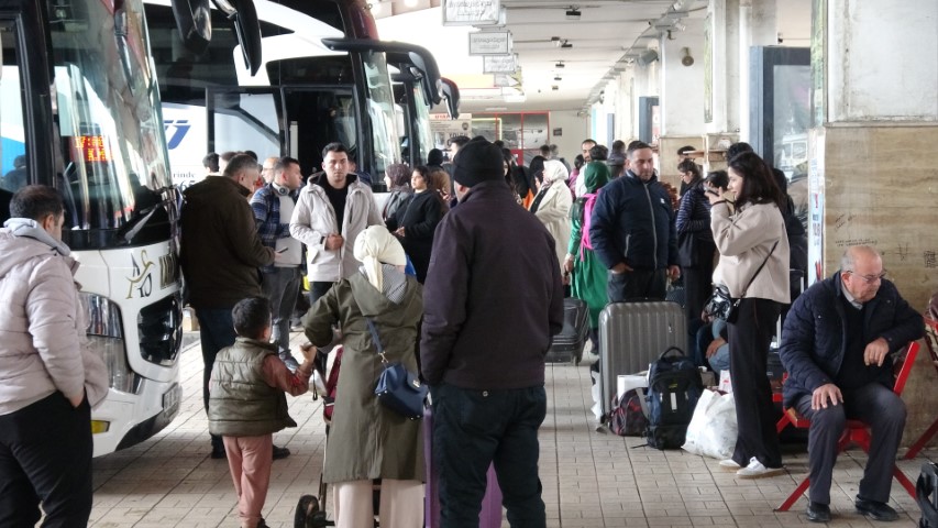 Gaziantep’te otogarda bayram yoğunluğu