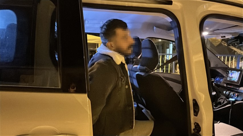 Üçüncü kez alkolden yakalanmamak için polisin üstüne araç sürüp kaçtı, yarım milyon lira ceza yedi