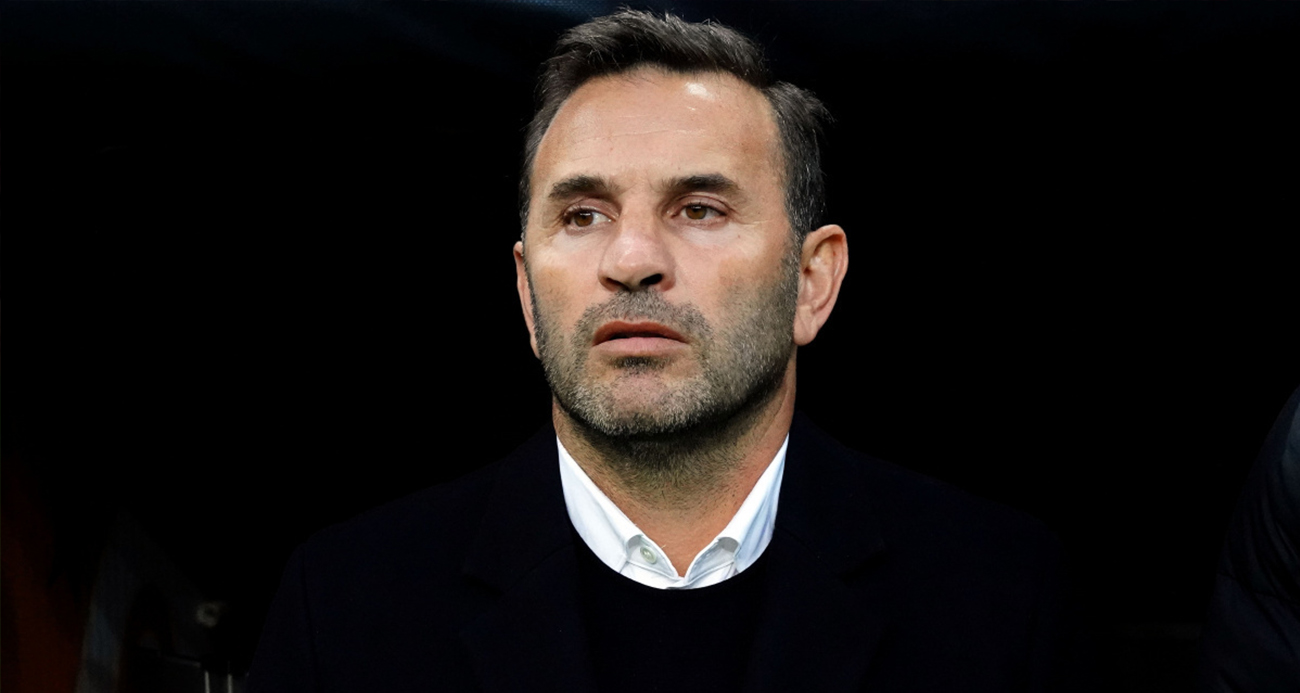 Galatasaray Teknik Direktörü Okan Buruk, Liverpool maçı öncesi yaptığı açıklamada, "Buradan turla ayrılmayı hayal ediyorum" dedi.