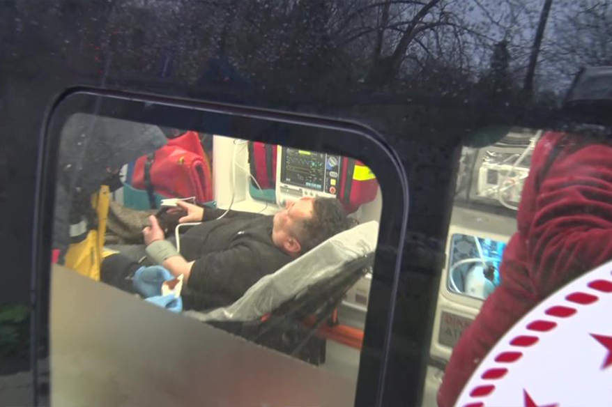 Beykoz’da İETT otobüsü kaldırıma çarptı: 4 yaralı